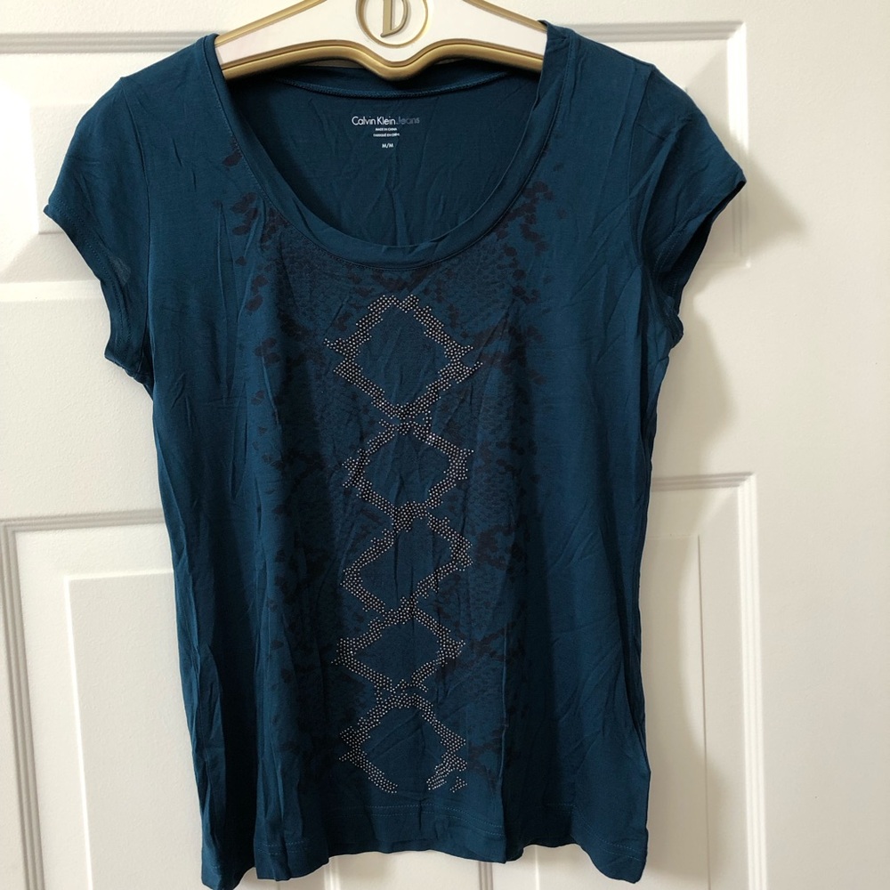 NWOT - Calvin Klein Top In Teal w/Zig Zag Embellished Design & Short Cap Sleeve